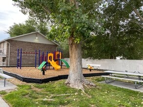 The Willows Apartments in Grantsville, UT - Foto de edificio - Building Photo