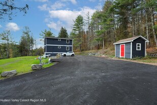 3191 NY-23 in Hillsdale, NY - Building Photo