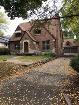 2358 N 114th St, Unit Wauwatosa Duplex in Wauwatosa, WI - Building Photo