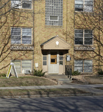 625 Cleveland Ave S in St. Paul, MN - Building Photo - Building Photo