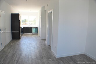 321 S Shore Dr in Miami Beach, FL - Building Photo - Building Photo