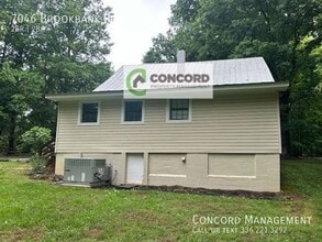 7046 Brookbank Rd in Summerfield, NC - Building Photo - Building Photo