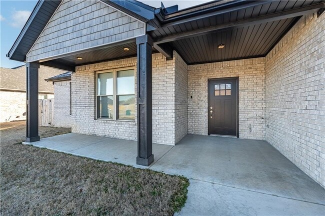 511 Piper Ln in Centerton, AR - Foto de edificio - Building Photo