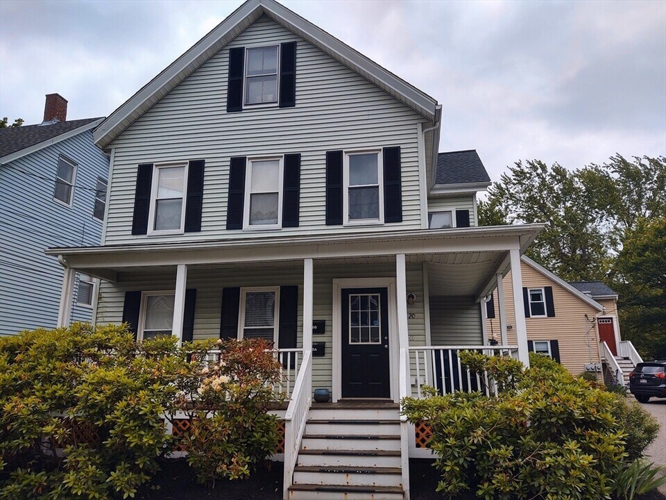 20 Fay Ct in Marlborough, MA - Building Photo