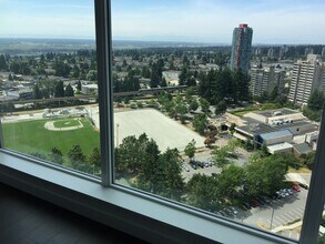 6538 Nelson Av in Burnaby, BC - Building Photo - Building Photo