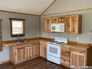 3795 Forest Trail Dr in Bandera, TX - Building Photo - Building Photo