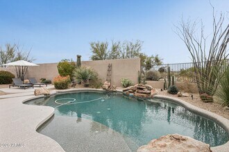 10831 E White Feather Ln in Scottsdale, AZ - Building Photo - Building Photo