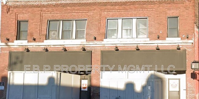 property at 3325 Gratiot Ave