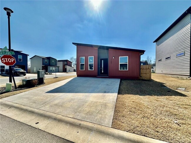 property at 1101 States Ave