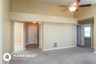 2245 Valley Creek E Ln in Indianapolis, IN - Building Photo - Building Photo