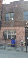 41-07 69th St in Queens, NY - Building Photo
