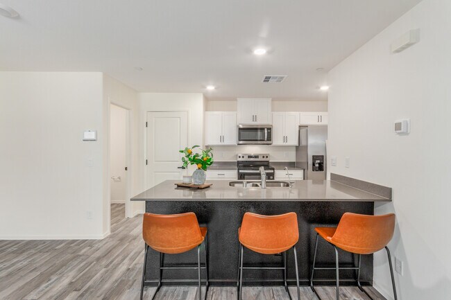 7372 Raimee Brk St in North Las Vegas, NV - Building Photo - Building Photo