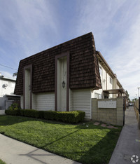 5902 Fullerton Ave in Buena Park, CA - Foto de edificio - Building Photo