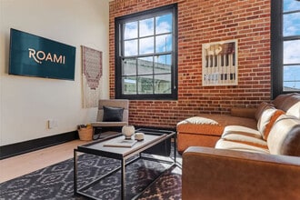 1148 S Peters St in New Orleans, LA - Building Photo - Building Photo