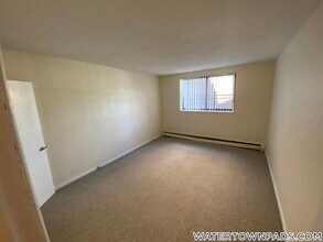 16 Whites Ave in Watertown, MA - Building Photo - Building Photo