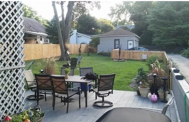 276 Merriman Rd, Unit Unit 2 in Akron, OH - Foto de edificio - Building Photo