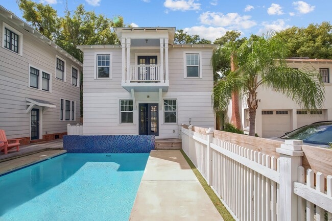 523 E Livingston St in Orlando, FL - Foto de edificio - Building Photo