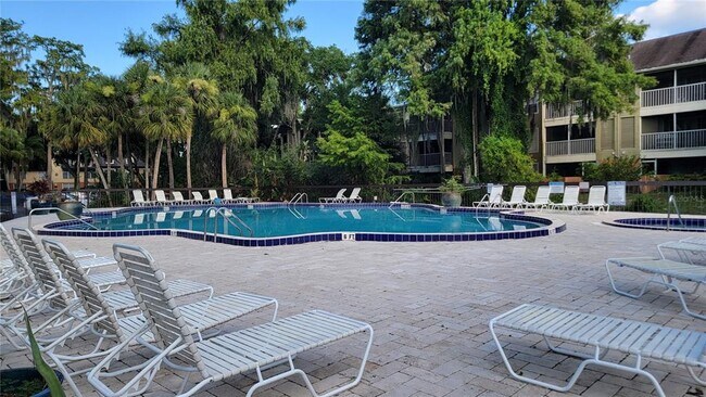 property at 4023 Versailles Dr