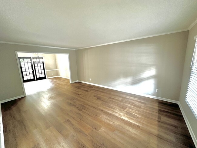 5123 Lawndale Dr in Greensboro, NC - Building Photo - Building Photo