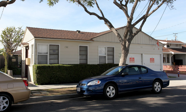 Freeman Apartments in Long Beach, CA - Foto de edificio - Building Photo