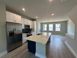 3928 Winterfield Pl in Charlotte, NC - Building Photo - Building Photo