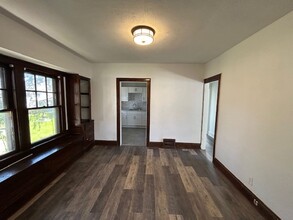 478-478 W 8th St in Elyria, OH - Foto de edificio - Building Photo