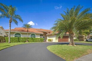10133 NW 48th Dr in Coral Springs, FL - Building Photo