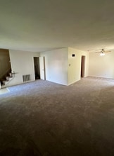 4706A Spring Hill Ave in South Charleston, WV - Building Photo - Building Photo