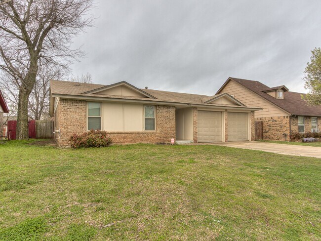 8413 Bigwood Dr in Oklahoma City, OK - Building Photo - Building Photo