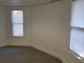 121 Gilbert Ave-Unit -2 in Terre Haute, IN - Building Photo - Building Photo