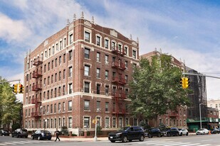 7920 4th Ave in Brooklyn, NY - Building Photo