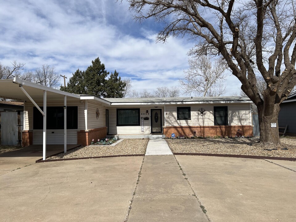 4020 38th St in Lubbock, TX - Building Photo