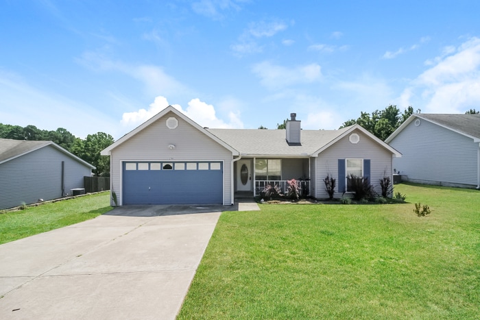 2705 Timbermist Cir in Benton, AR - Building Photo
