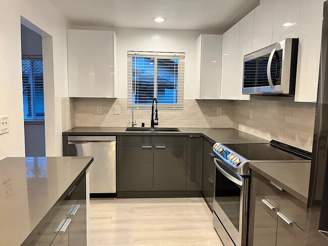2090 Penasquitas Dr in Aptos, CA - Building Photo - Building Photo