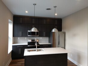 25 S Plum St, Unit 3 in Troy, OH - Building Photo - Building Photo