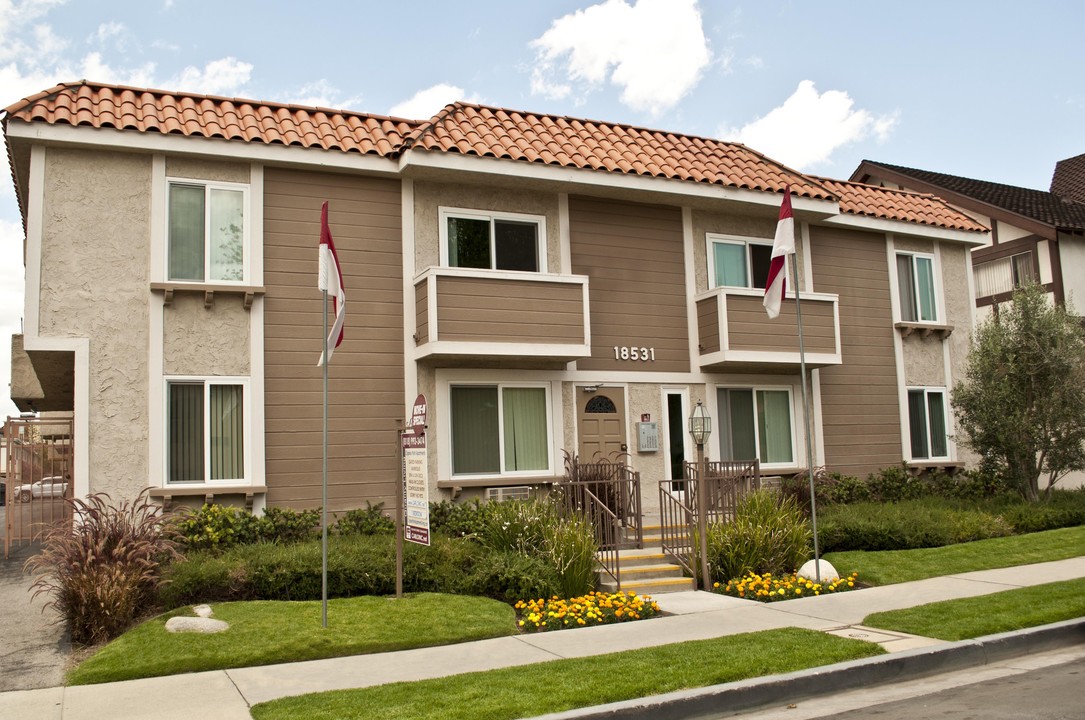 Cypress Point in Northridge, CA - Foto de edificio