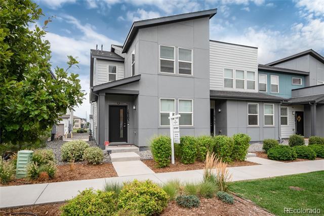 16203 E 47th Pl in Denver, CO - Building Photo - Building Photo