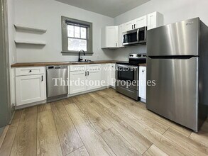 2030 Redwing St in Jacksonville, FL - Foto de edificio - Building Photo