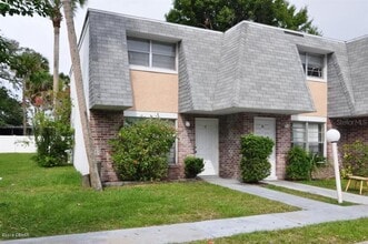 1610 S Palmetto Ave in South Daytona, FL - Building Photo - Building Photo