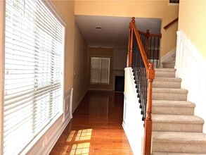 310 Finchley Dr in Roswell, GA - Building Photo - Building Photo