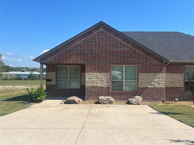 property at 2419 N Hickory St