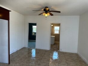 3881 Eucalyptus Ave, Unit C in Riverside, CA - Building Photo - Building Photo