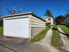 19123 3rd Ave NE in Poulsbo, WA - Building Photo - Building Photo