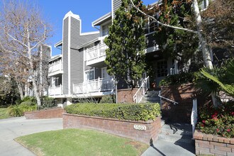 9853 Tabor in Los Angeles, CA - Foto de edificio - Building Photo