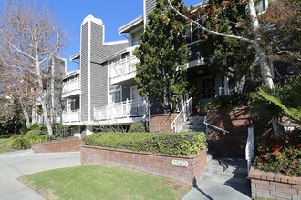 9853 Tabor in Los Angeles, CA - Foto de edificio - Building Photo