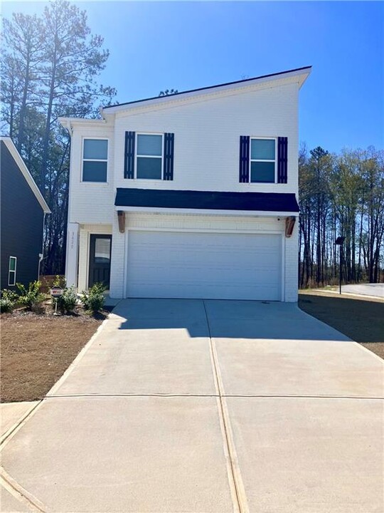 3420 Stonewall Ln in Union City, GA - Foto de edificio