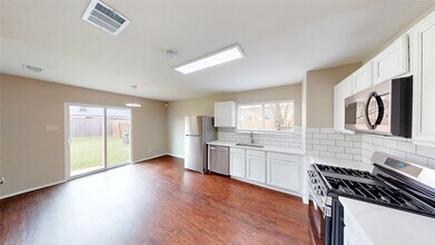 20323 Baron Brook Dr in Cypress, TX - Building Photo - Building Photo