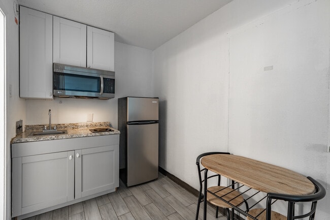 Elite Living Residence in Memphis, TN - Foto de edificio - Interior Photo