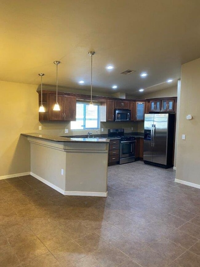 7328 Vista De Sobre Dr in Las Cruces, NM - Building Photo - Building Photo