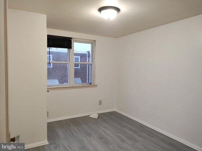 633 E Carver St in Philadelphia, PA - Building Photo - Building Photo